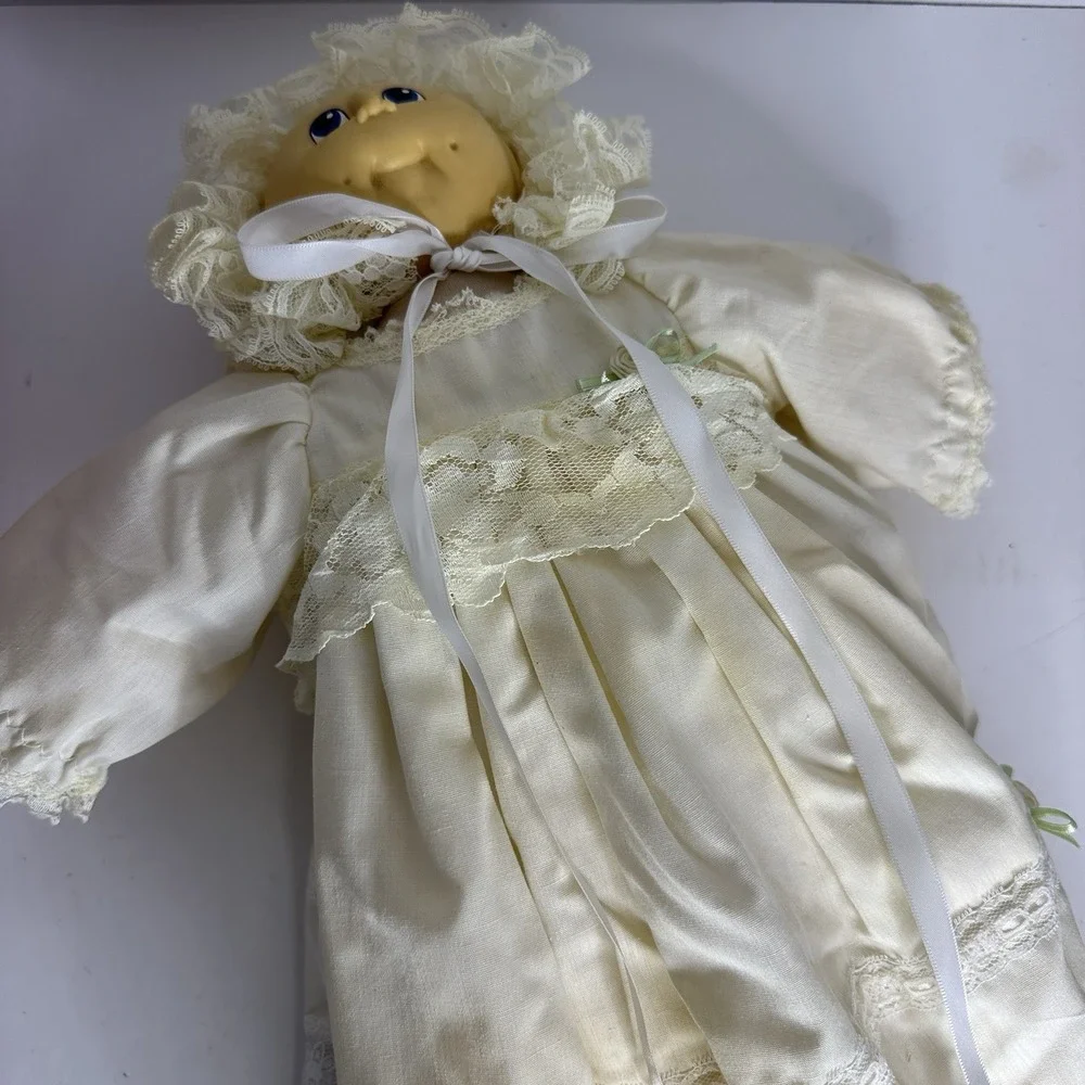 Vintage Original Doll Baby Cabbage Patch Kid by MN‎ Thomas With Dress Gown